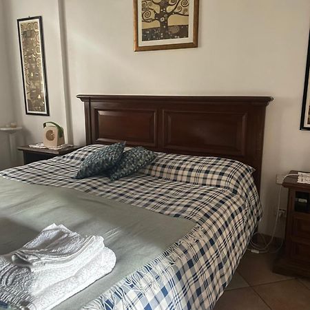 Il Giardino Di Emilia - Intero Appartamento In Villa Con Giardino Privato E Piscina Estiva Pontirolo Nuovo エクステリア 写真